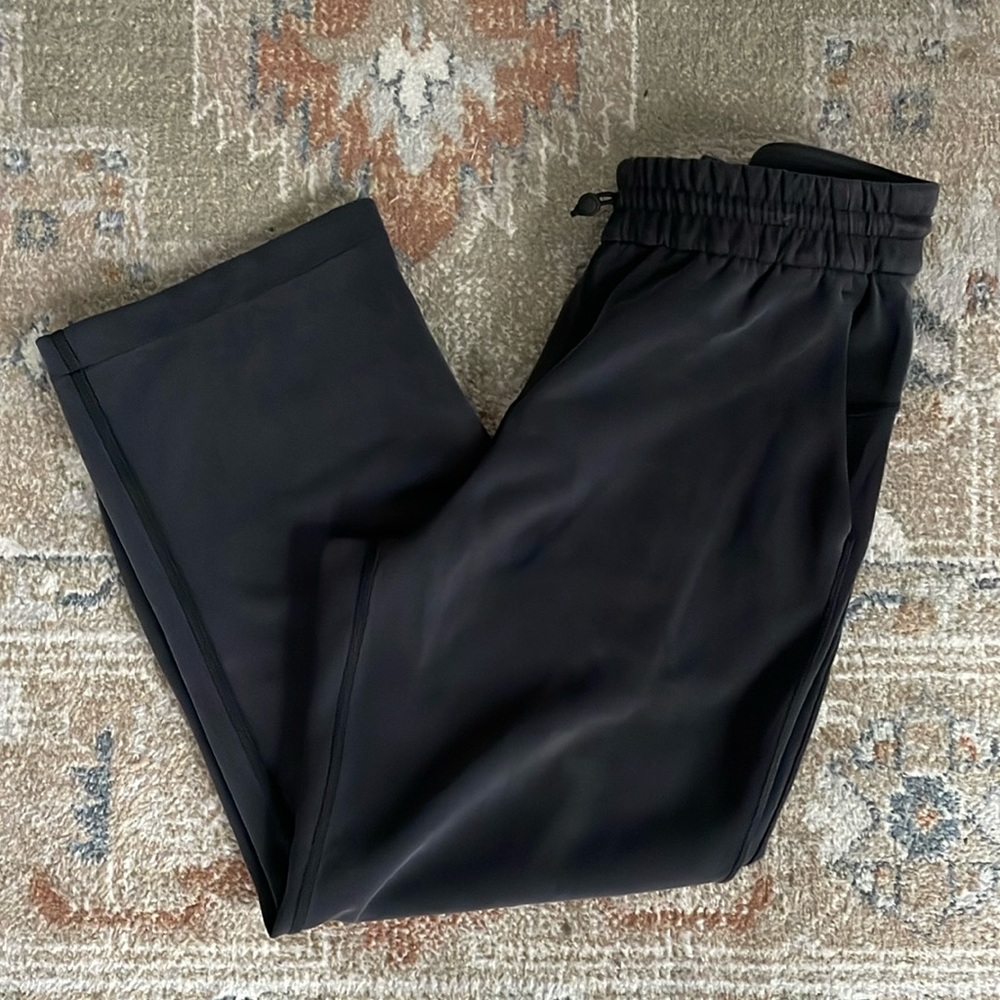Lululemon Softstreme High-Rise Cropped Pant Black size 8